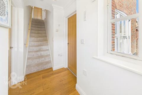 9 Chatten Close, Wrentham, Beccles, NR34 7NX