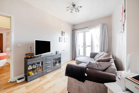 2 bedroom apartment for sale, Daimler Drive, Dunstable LU6