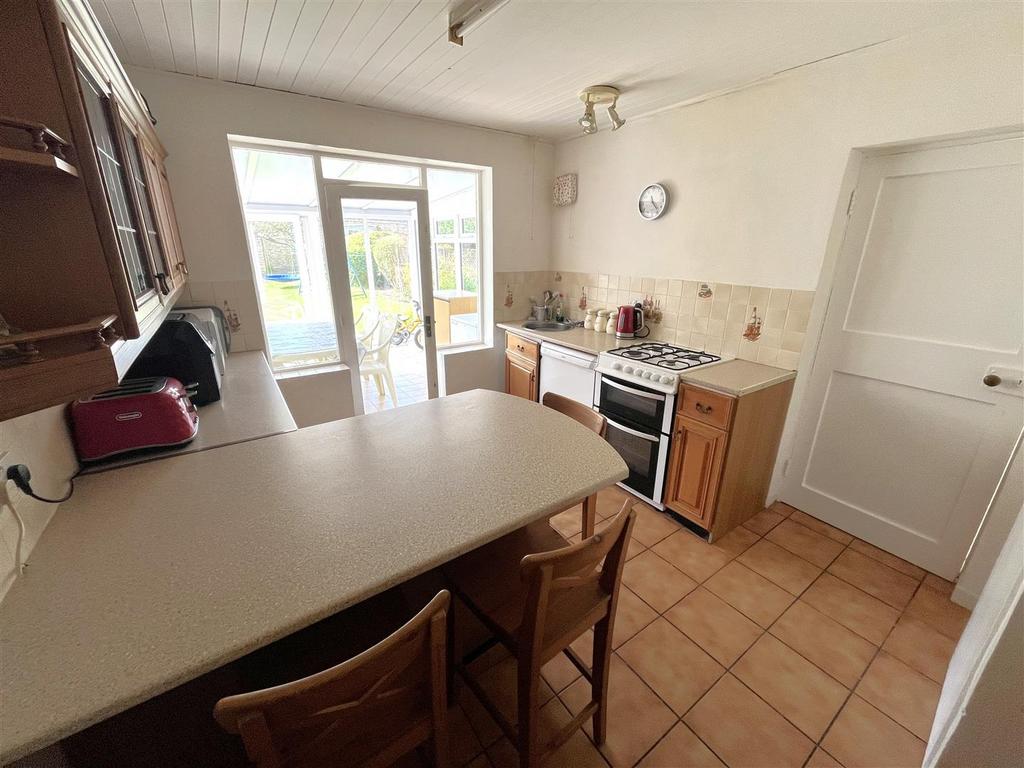 Fitted Kitchen