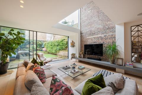 undefined, Lancaster Road, London, W11