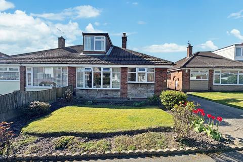 3 bedroom semi-detached house for sale, Louise Gardens, Westhoughton, BL5