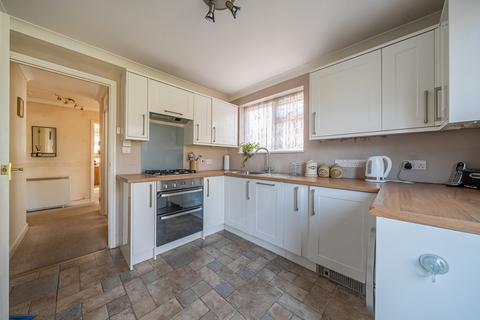 32 Lyminge Close, Sidcup, DA14 6RE