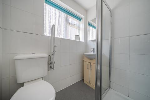 32 Lyminge Close, Sidcup, DA14 6RE