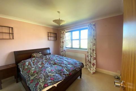 10 Maris Green, Great Shelford, Cambridge, CB22 5EE