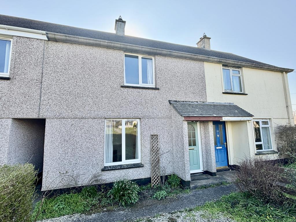 2 Bedroom Mid Terrace House for Sale
