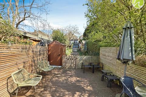 56 Fairview Avenue, Stanford-le-hope, SS17 0DT
