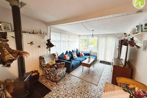 56 Fairview Avenue, Stanford-le-hope, SS17 0DT