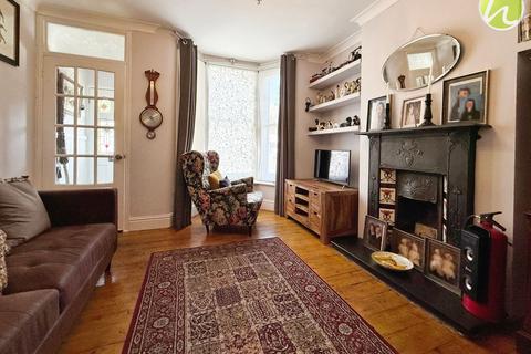 56 Fairview Avenue, Stanford-le-hope, SS17 0DT