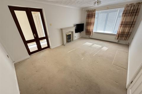 2 Laurelbanks, Heswall, Wirral, CH60 6SZ