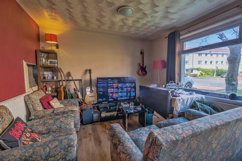 3 bedroom semi-detached house for sale, Quebec Drive, Glasgow G75