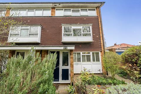 65 Perryfield Way, Richmond, TW10 7SL
