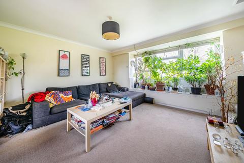 65 Perryfield Way, Richmond, TW10 7SL