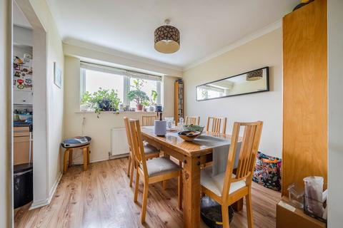 65 Perryfield Way, Richmond, TW10 7SL