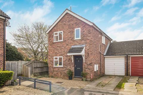 3 bedroom link detached house for sale, Hawthorn Way, Sawtry, Cambridgeshire.