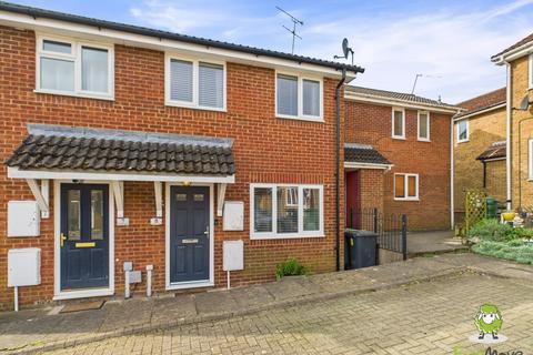 8 Chantry Mews, Basingstoke, RG22 4UE