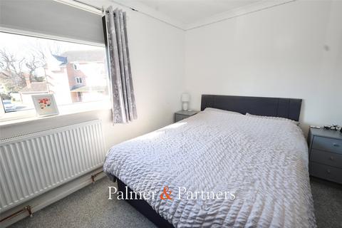 96 Constable Avenue, Clacton-on-sea, CO16 8XF