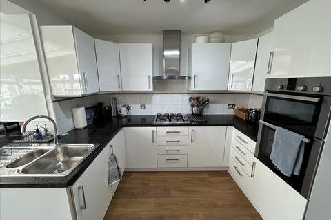 3 bedroom semi-detached house for sale, Harrow Road, Feltham, Bedfont