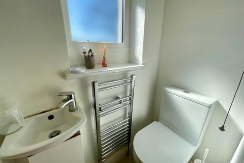 4 bedroom semi-detached house for sale, Stockingstone Road, Luton, Bedfordshire, LU2 7DD