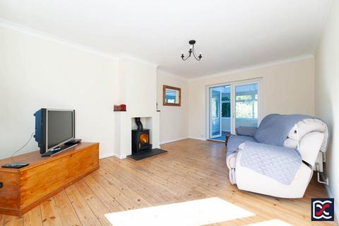 2 Chapel Lane, Maidford, Towcester, NN12 8HU