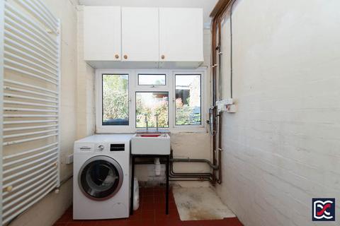 2 Chapel Lane, Maidford, Towcester, NN12 8HU