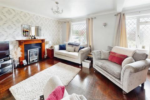 3 bedroom detached bungalow for sale, The Avenue, Clayton, Bradford