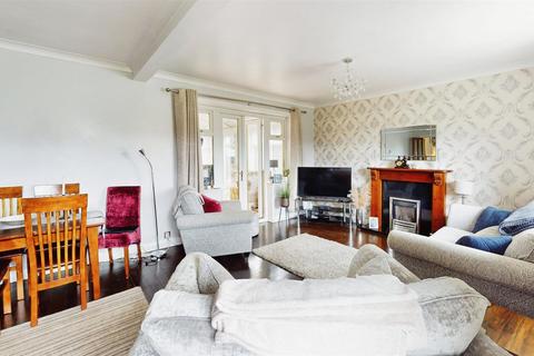 3 bedroom detached bungalow for sale, The Avenue, Clayton, Bradford