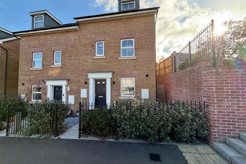4 bedroom semi-detached house for sale, Enterprise Avenue, Tiverton EX16