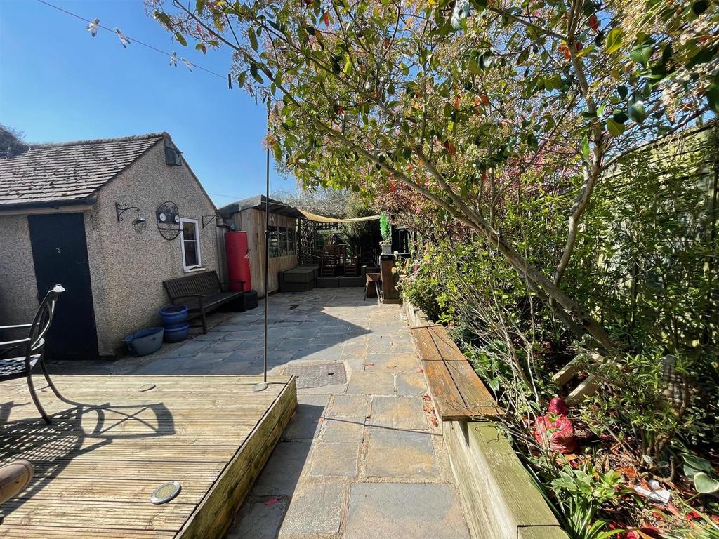 3 Parsonage Lane Garden 3.jpg