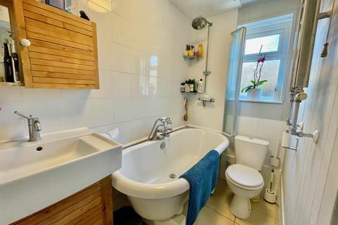 3 Parsonage Lane, Welham Green, Hatfield, AL9 7NB