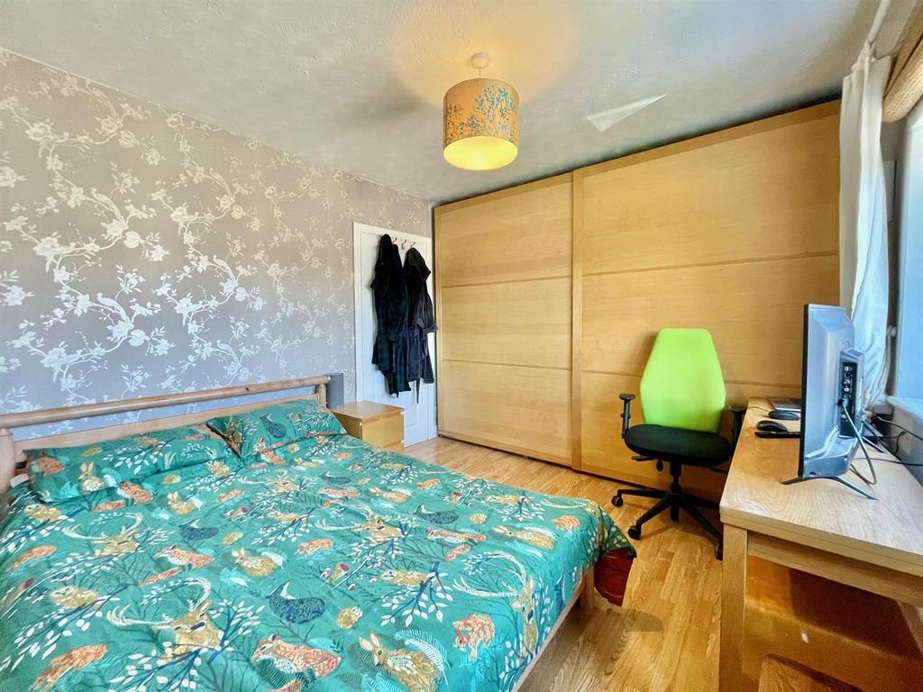 3 Parsonage Lane Bed 2 2nd.jpg