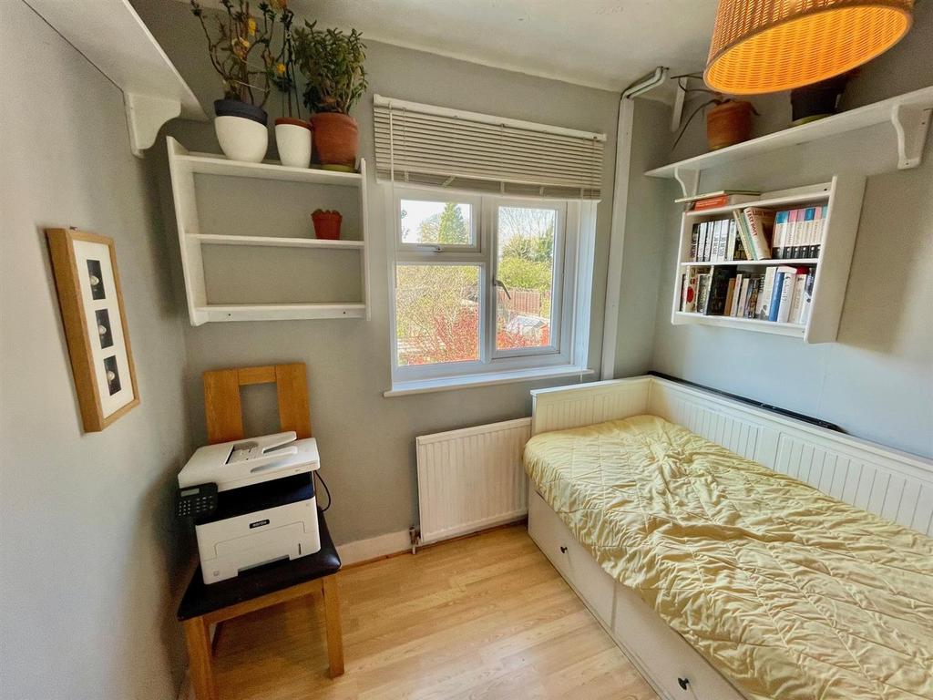 3 Parsonage Lane Bed 3.jpg