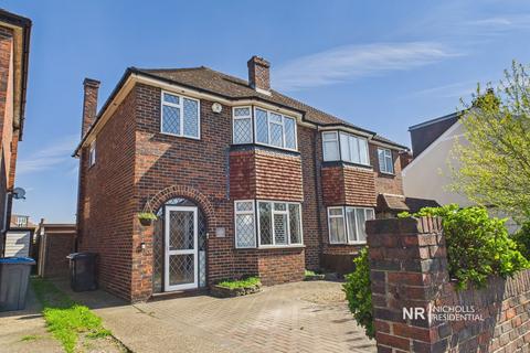301 Hook Road, Chessington, KT9 1EH