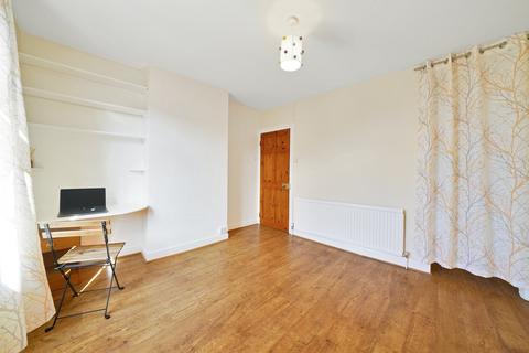 27 Gloucester Road, Croydon, CR0 2DH