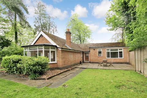 3 bedroom bungalow to rent - Birmingham Road, Alvechurch, Birmingham, B48 7AJ