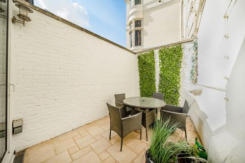 undefined, Primrose Gardens, London NW3