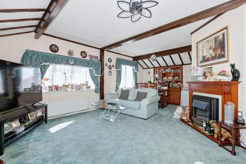 2 bedroom park home for sale, Willowbrook Park, Lancing