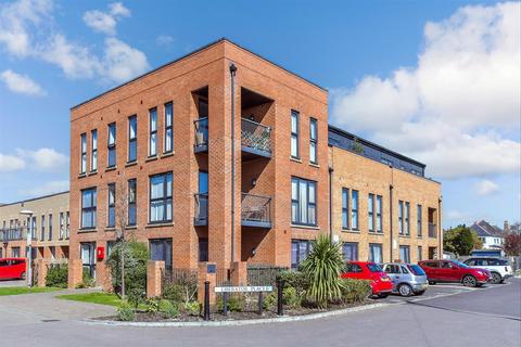 2 bedroom apartment for sale, Liberator Place, Chichester, West Sussex