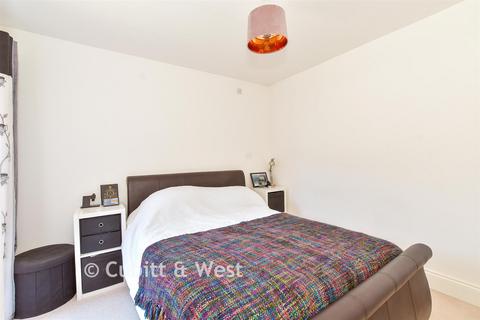 2 bedroom apartment for sale, Liberator Place, Chichester, West Sussex