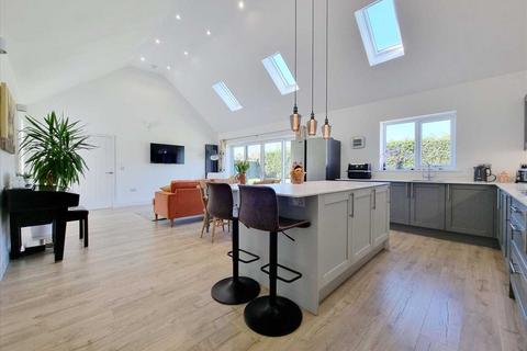 undefined, Kirkby La Thorpe NG34