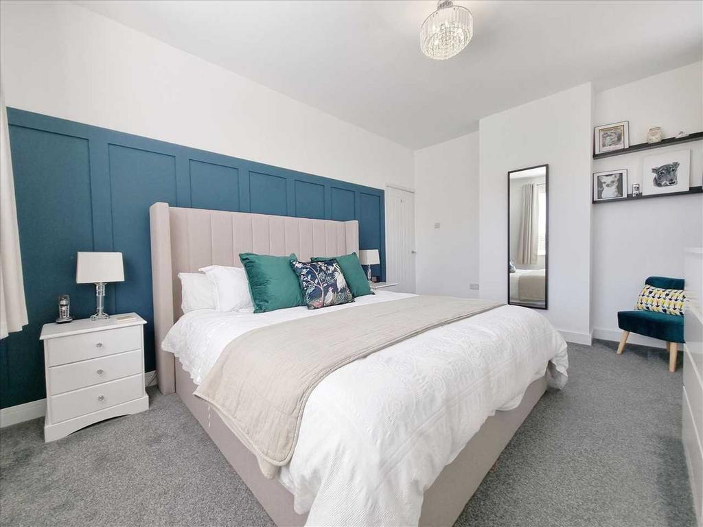 Bedroom 1: