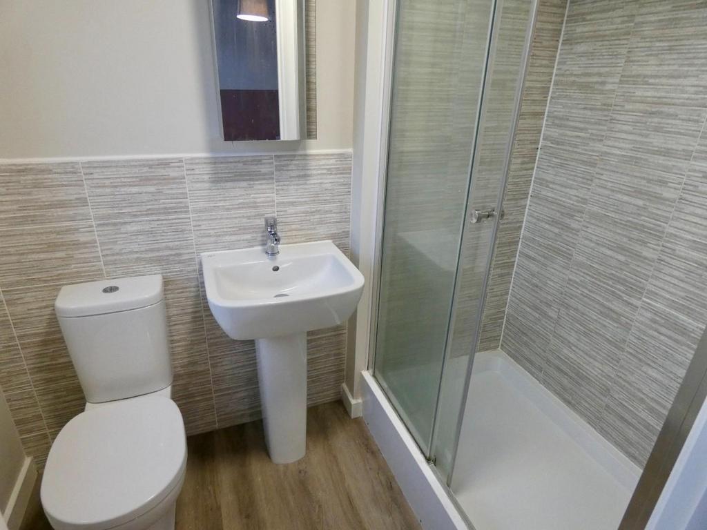 Master En-Suite