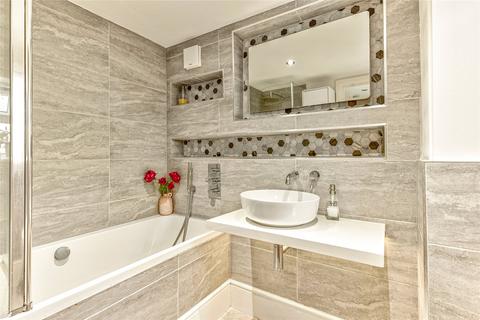 110a Pendle Road, London, SW16 6RY