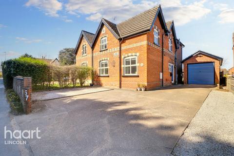 undefined, High Street, Skellingthorpe