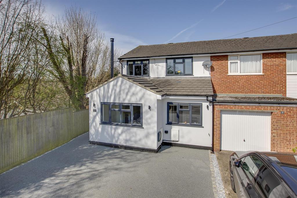 1 Snowdrop Way, HP15 6 BL-15.jpg