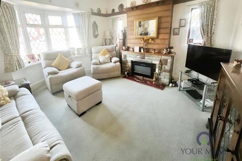 4 bedroom bungalow for sale, Queens Road, West Midlands DY4
