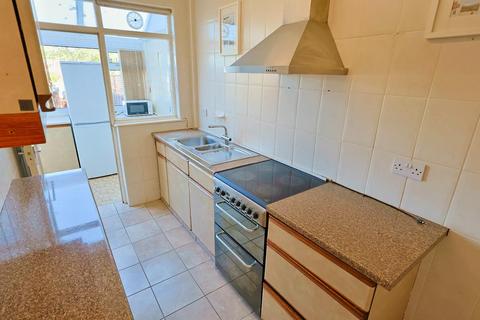 838 Broad Lane, Coventry, CV5 7FF