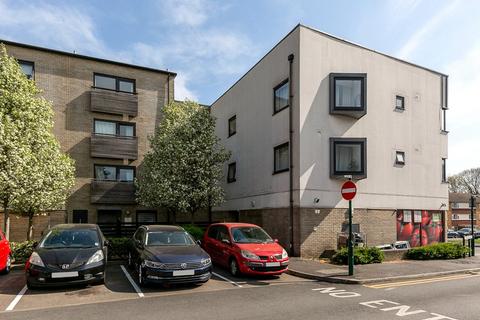 undefined, Baywillow Avenue, Carshalton, SM5