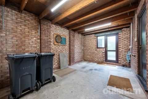 2 Cookes Croft, Birmingham, B31 3XR