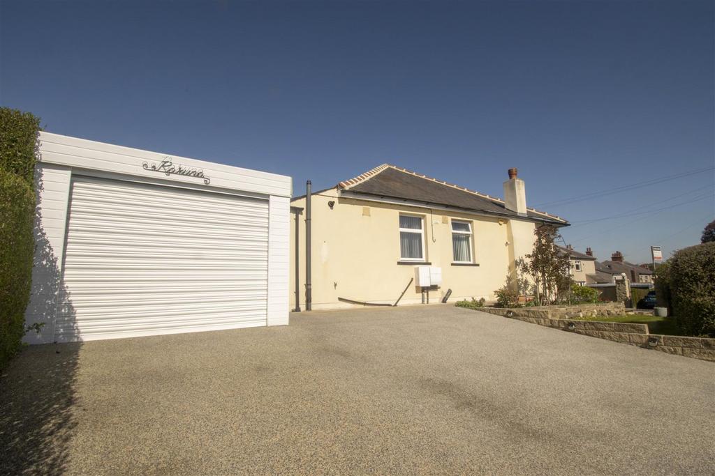 Driveway/garage