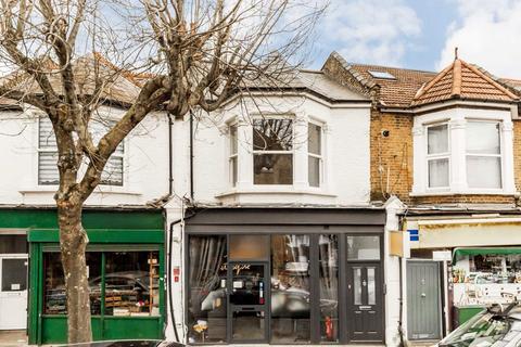 3 bedroom flat to rent, Acton Lane, London W4